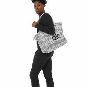 Alo Yoga Gray Canvas Gym Bag Large Travel Training Carry-On